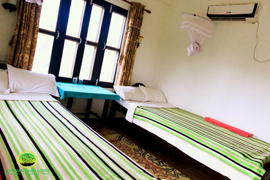 Chitwan Gaida Lodge Саураха Экстерьер фото